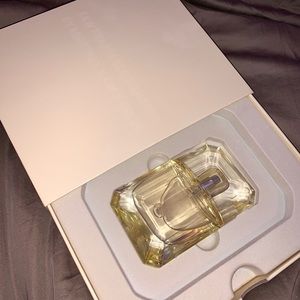 KKW DIAMOND KOURTNEY